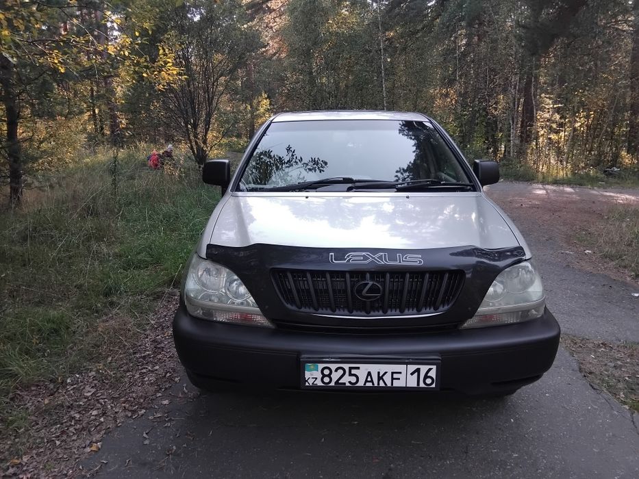 Продам  Lexus 300  правый руль, полный привод