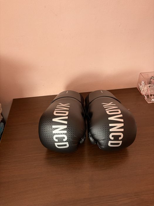 Manusi de box negre