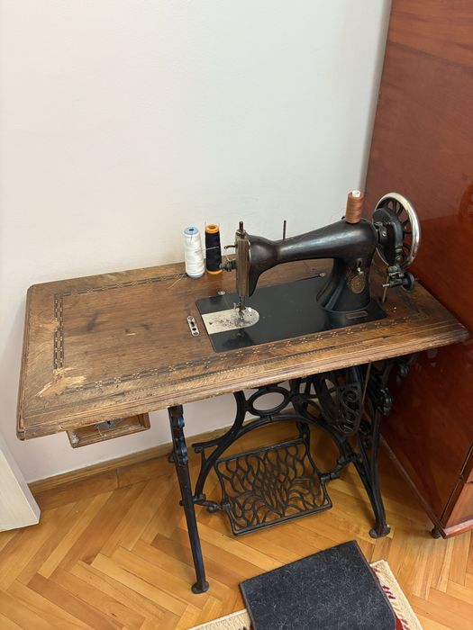 Masina de cusut antica
