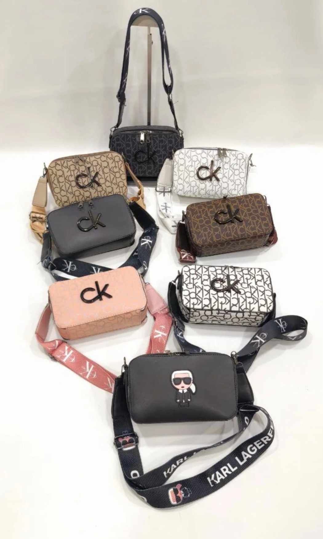 Евтини Дамски Чанти Различни Марки и Модели Guess Gucci Adidas На Пром