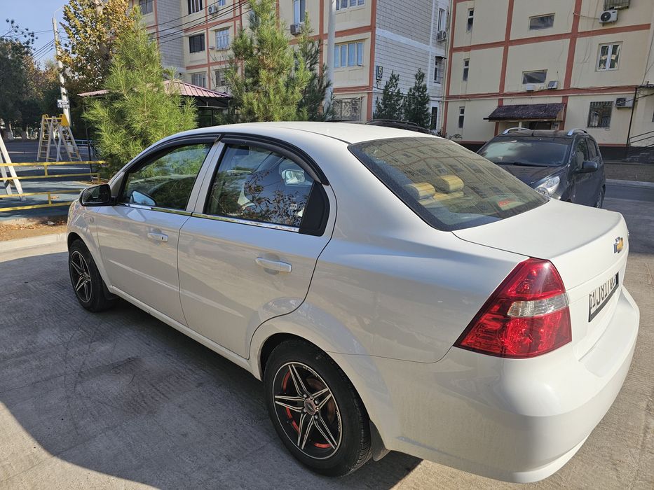 Нексия 3  автомат 2019 й