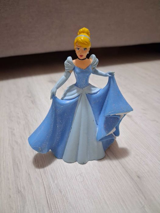 Figurine Bell/ Cenusareasa/Rapunzel/ Frozen