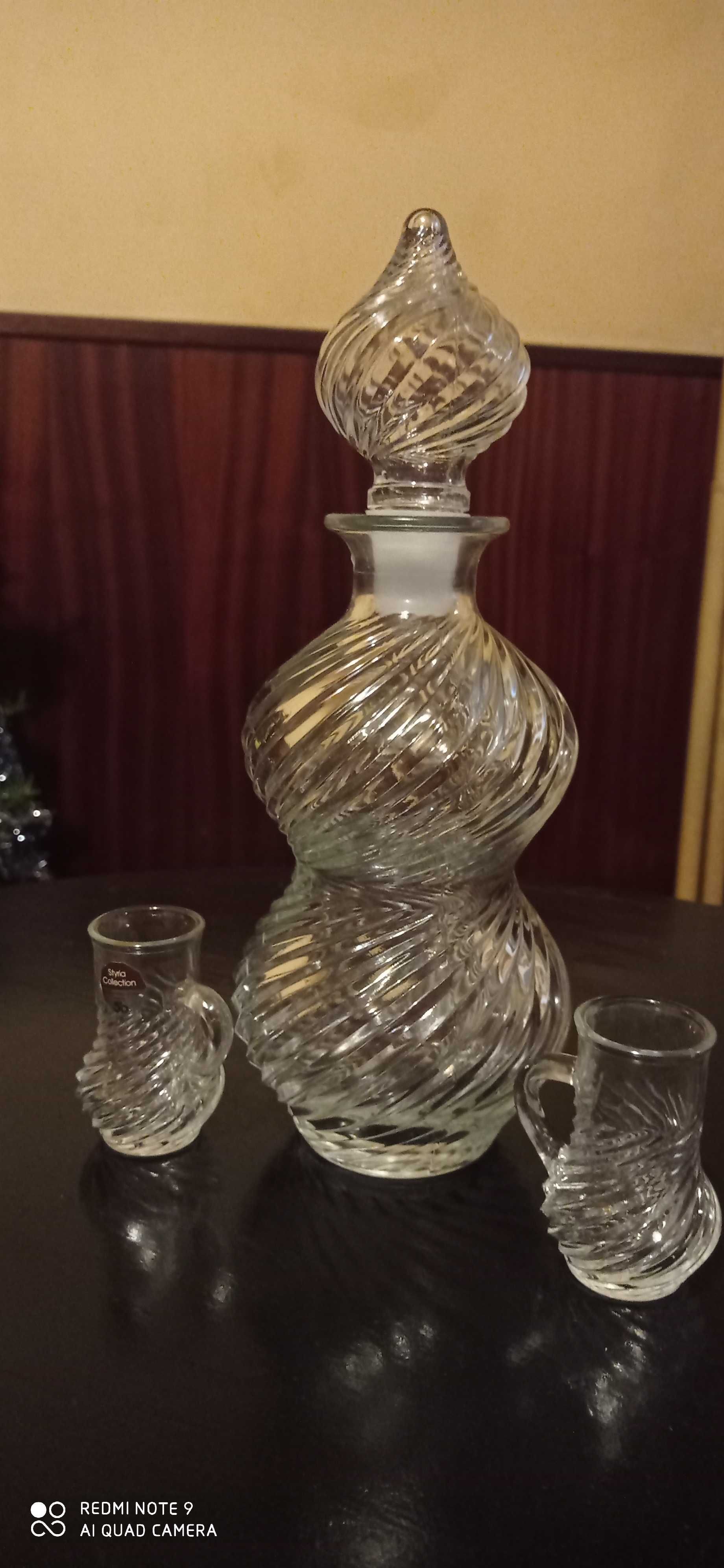 Продавам австрийски винтидж сервиз за ликьор „Тройка”