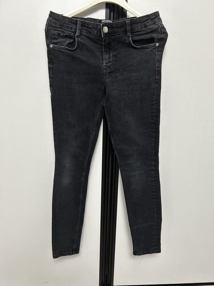Blugi Zara marimea 36