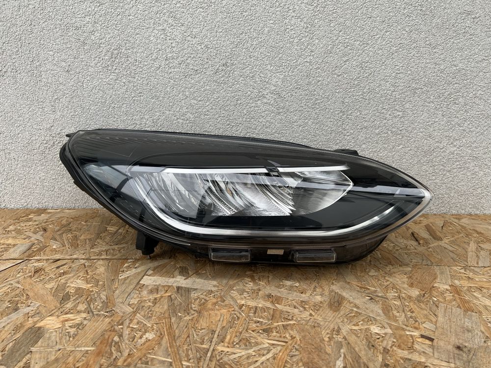 Far dreapta Ford Fiesta MK8 Facelift Full LED Original Europa