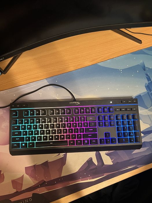tastatura gaming hyperx alloy core