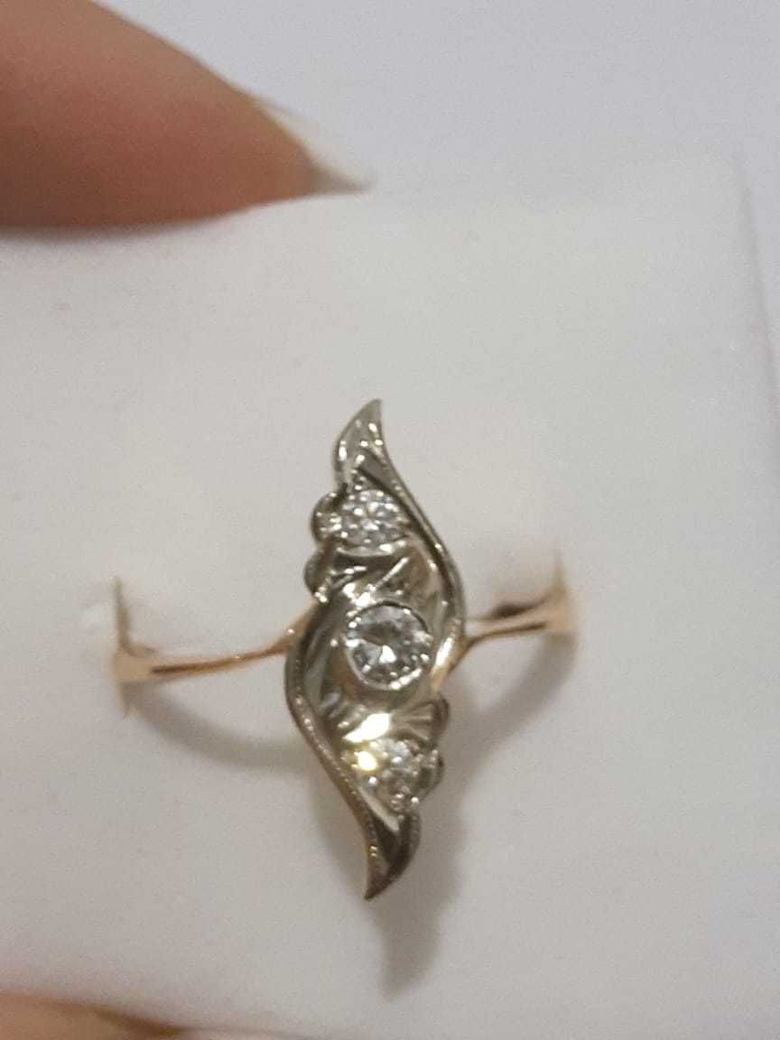 Продам советское кольцо с якутскими бриллиантами.
