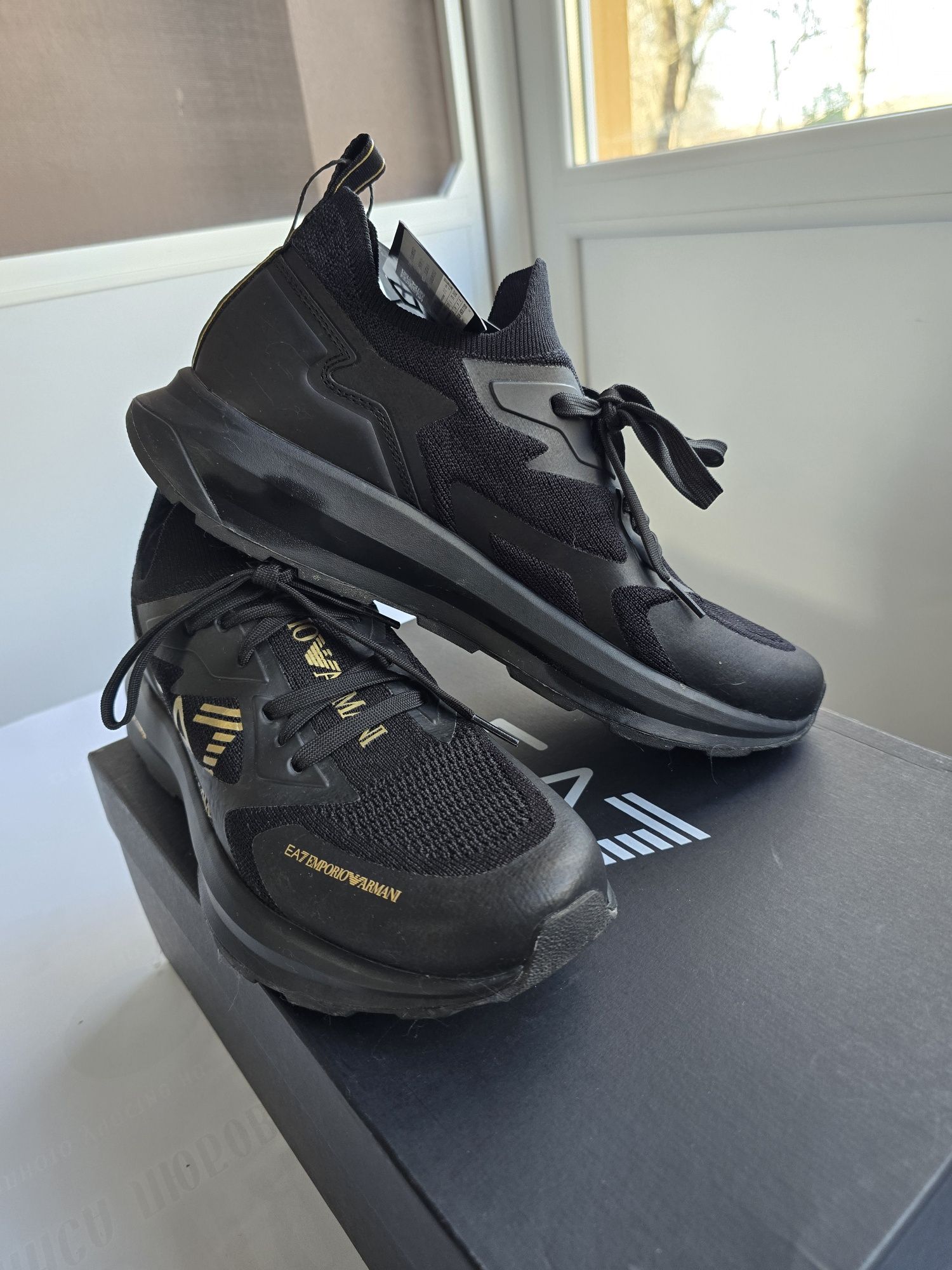 Спортни обувки EA7 Emporio Armani 43 номер
Сникърси X8X113 XK269 M701