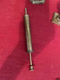 Obiecte din arama bronz seringa vintage