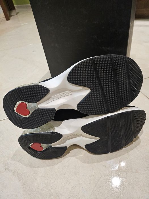 Обувки Love moschino