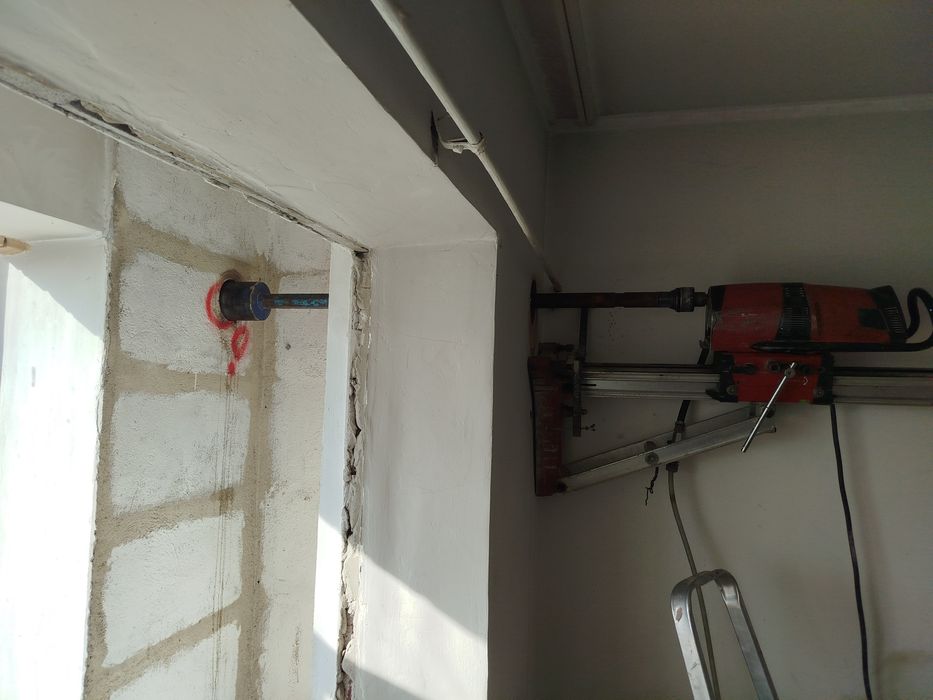 Gaură CAROTĂ CENTRALA Hotă  Aierisire carotare umed+ uscată