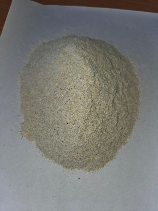 Продам кормовую муку(20% ячмень 80% пшеница) отличного качества