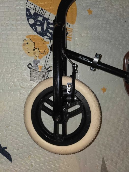 Vand Bicicletă B’Twin RunRide 500 10″ – stare buna