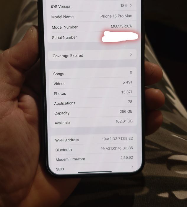 Продавам apple iphone 15 pro max 256gb