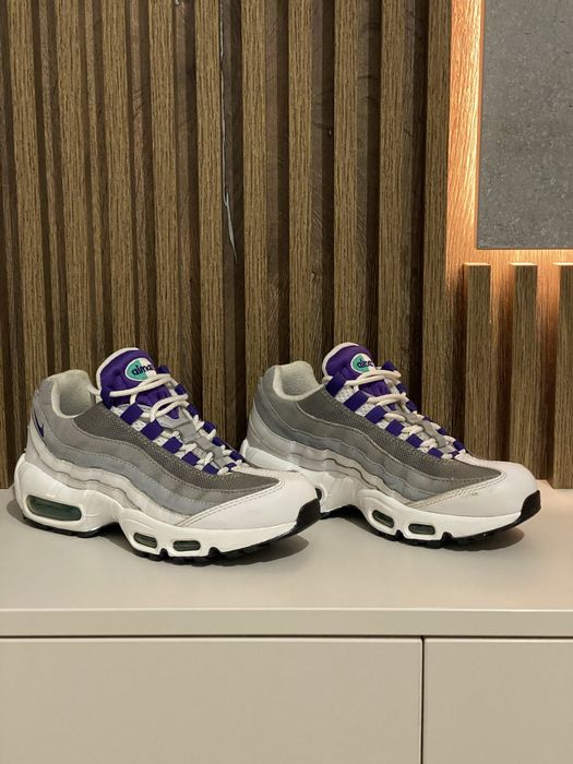 Vand Nike Air Max 95 OG “Grape” marime 37.5