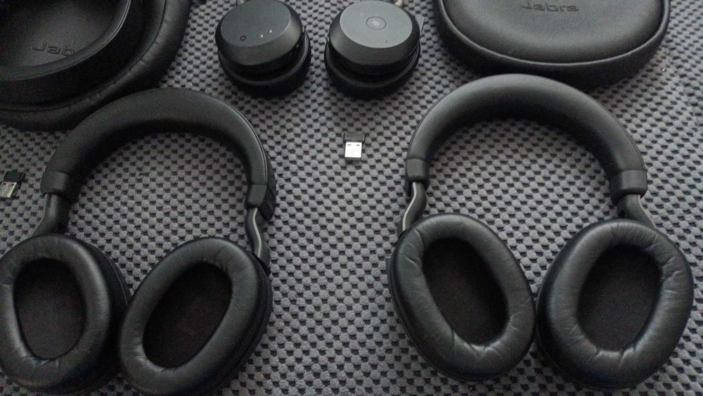 Jabra Evolve2 75 , Jabra Evolve2 85 Jabra Elite 45h