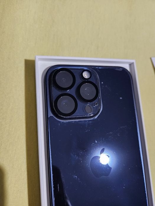 Vând IPhone 15 Pro Max