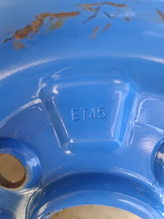 Продавам патерица 4x114,3 13 цола 3,5 J* ЕТ 45 ц.о 69.1 мм