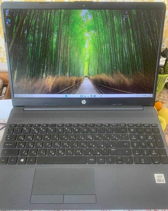 Стильный HP 250 G8 Core i3-10/DDR4 8Gb/NVMe 256Gb/Video 4Gb/15.6