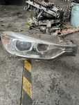 Far dreapta   Xenon  led bmw f30 cu defect