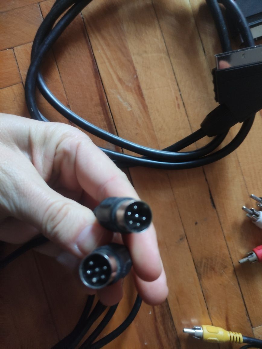Cablu mufe SCART de 1.5 metri, adaptoare audio video