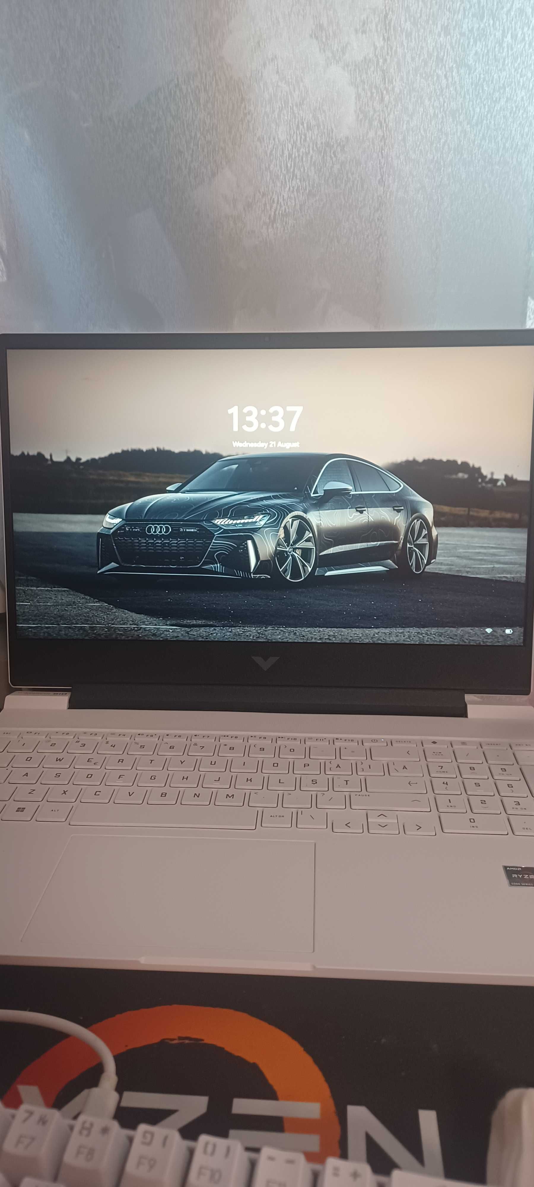 Hp victus 3050,ryzen 5 5600h