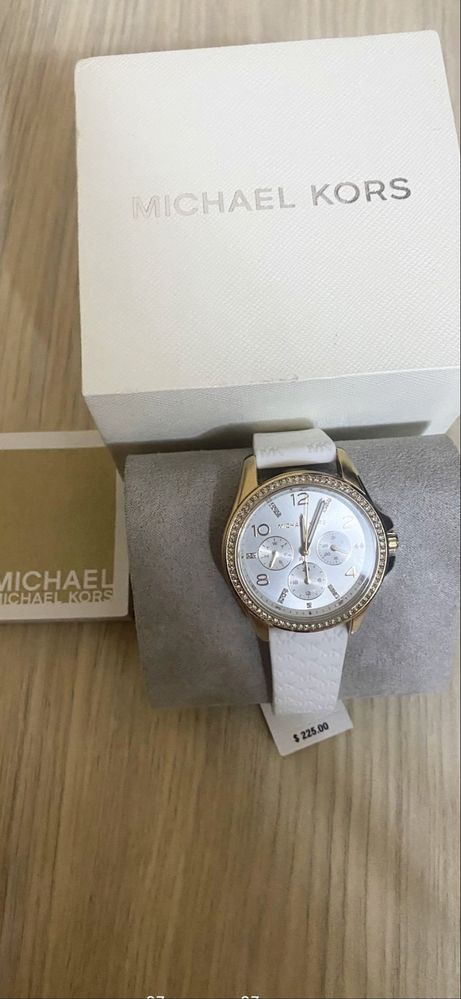 Часы Michael Kors