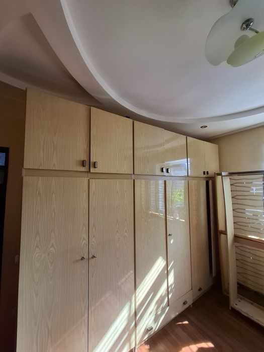 Шкаф спальний немецкий продаётся срочно shkaf sotiladi