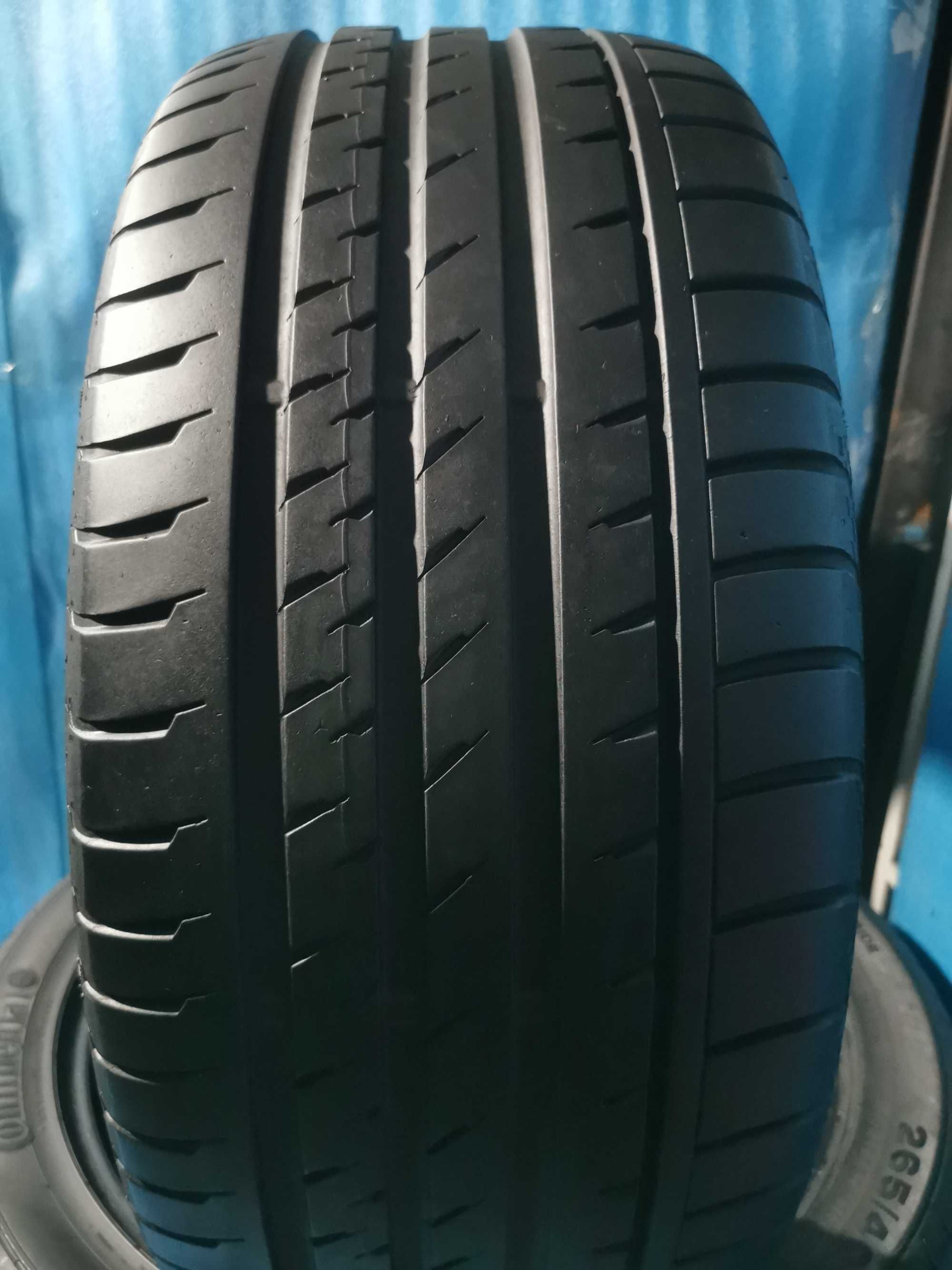 265 40 20 continental 4 buc