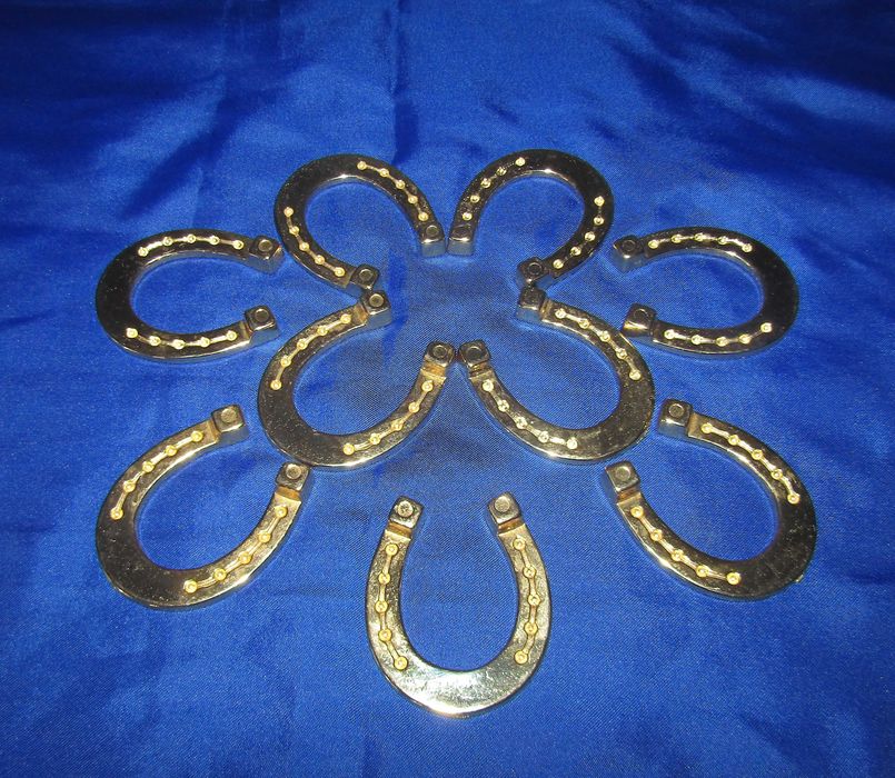 Бронзови подкови за късмет, нови