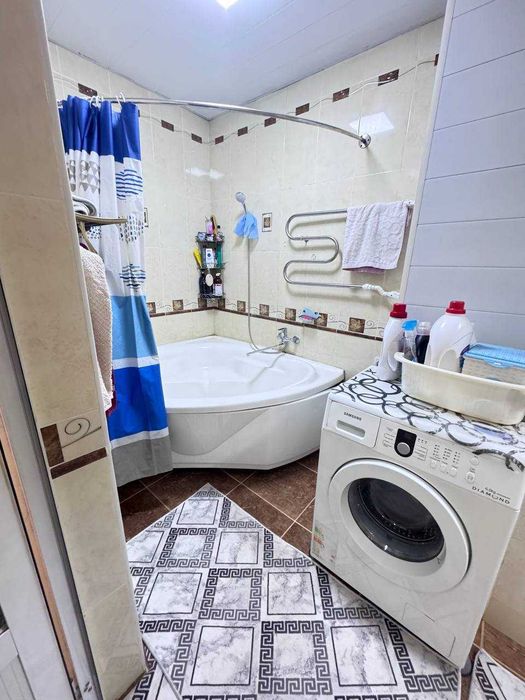 Себзорда 4 хонали квартира сотилади