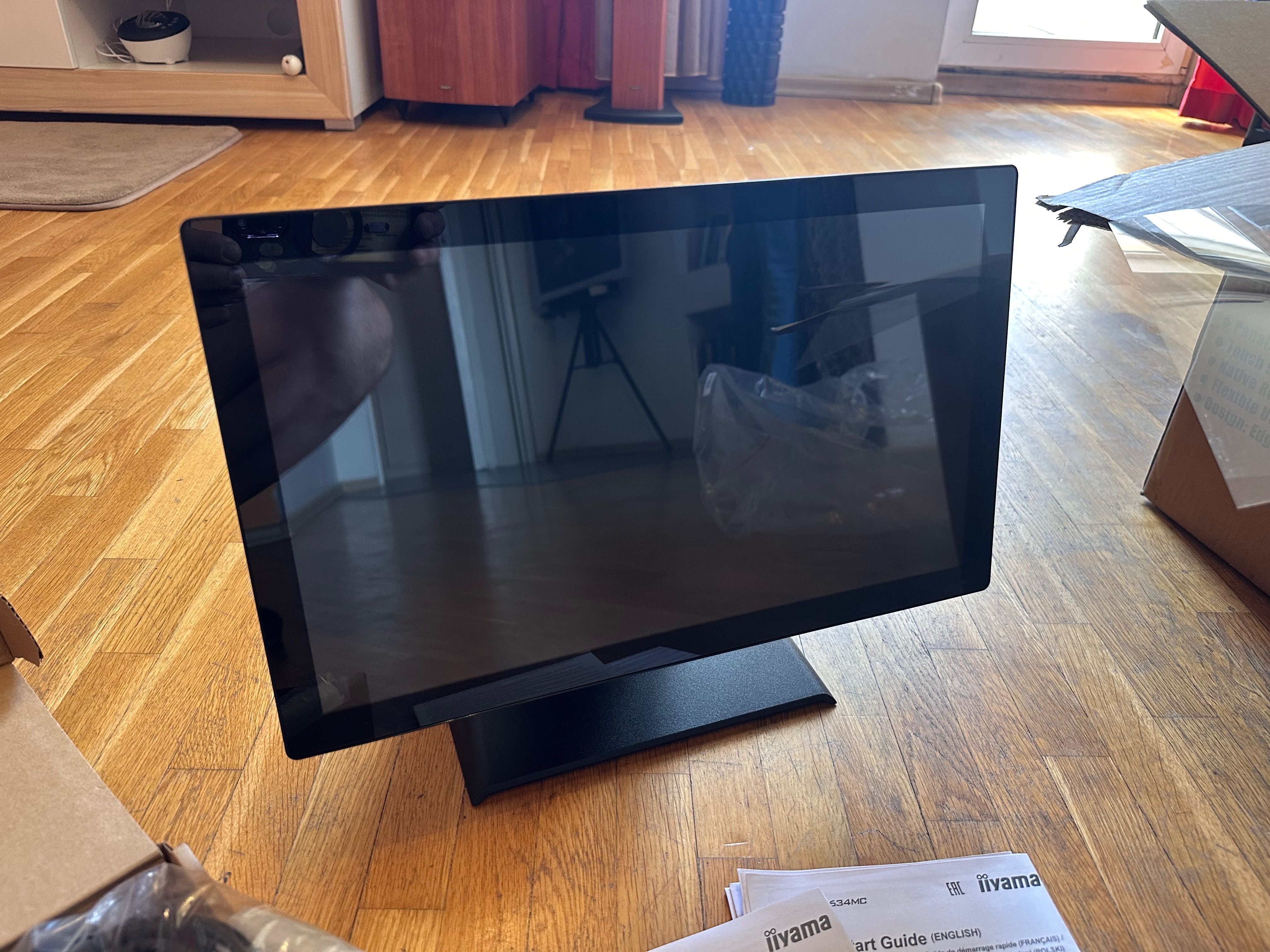 Водоустойчив IP65, touch screen, full HD 1920-1080 монитор IIYAMA 15,6