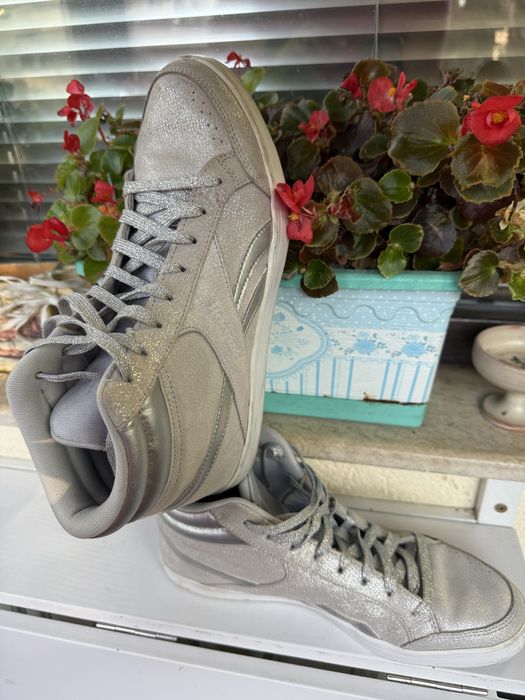 Дамски сребристи кецове Reebok