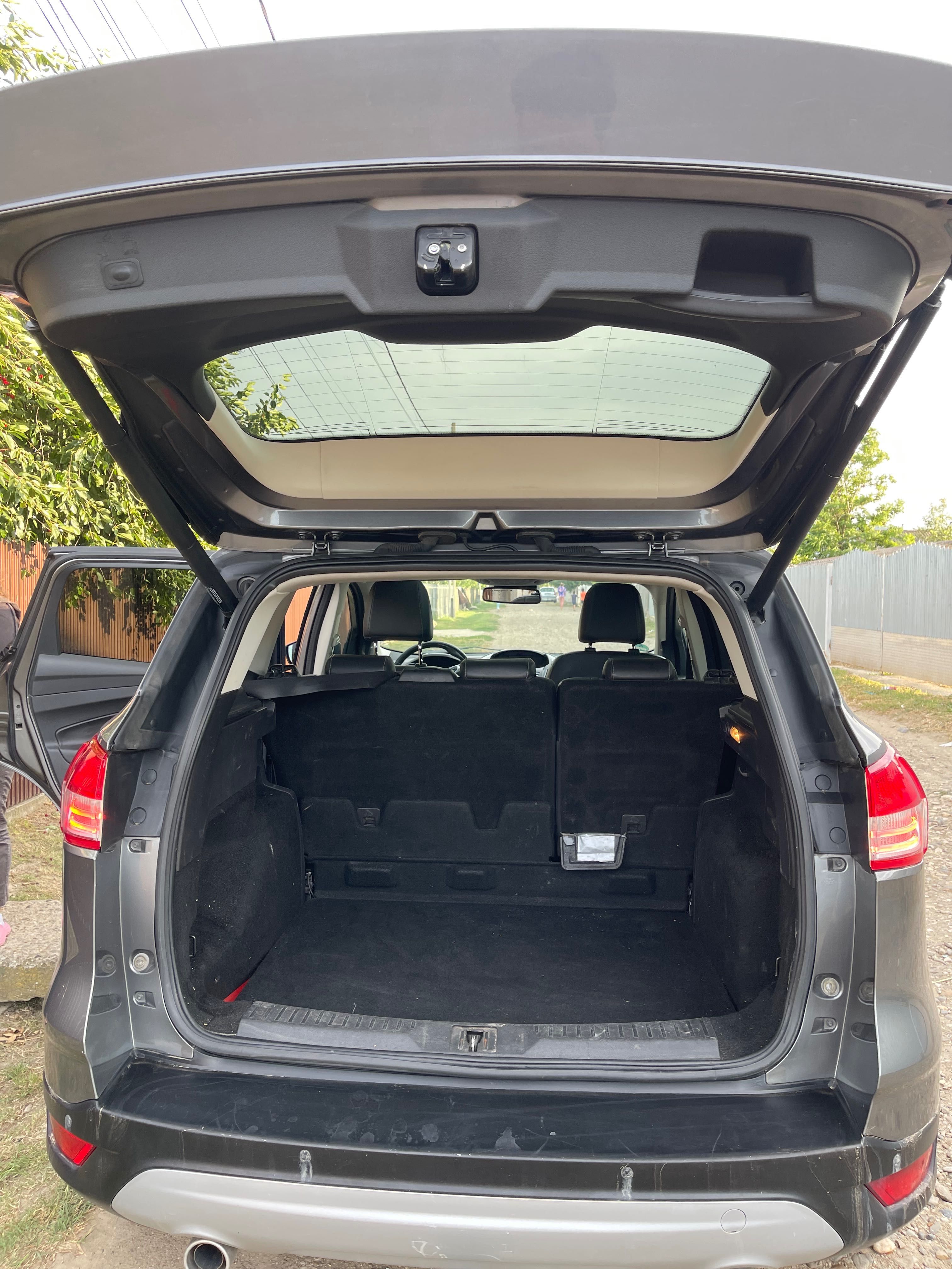 Ford Kuga 2013 ,