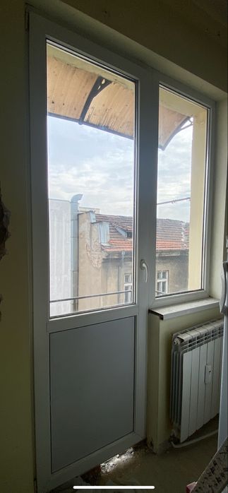 Балконска врата PVC Rehau