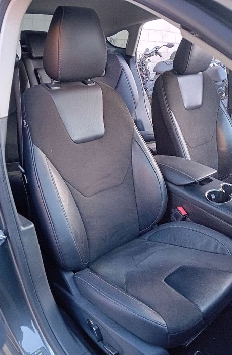 Ford Mondeo MK5 Echipare Titanium 2,0 TDCi 180CP