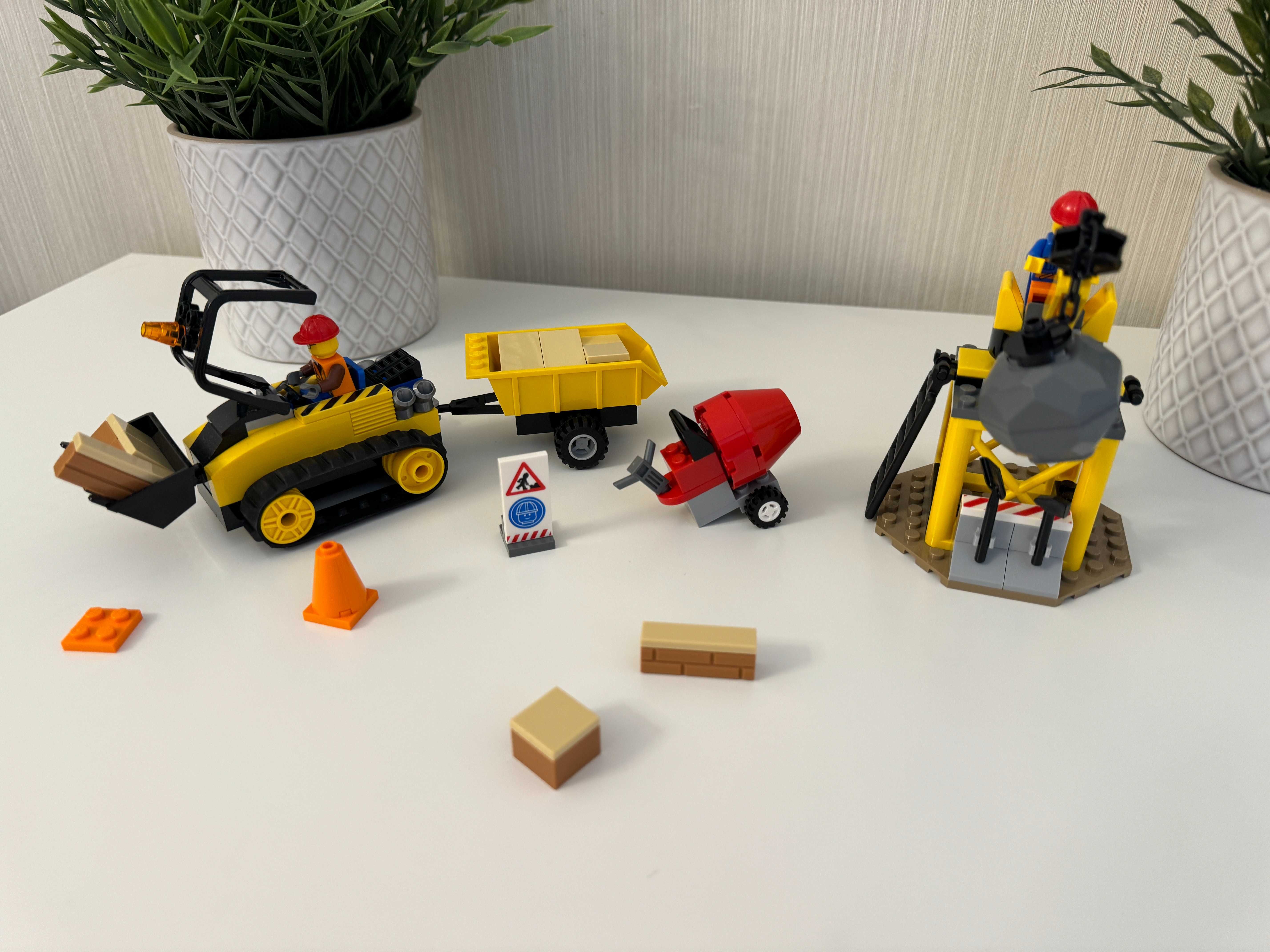 LEGO City - Buldozer pentru constructii 60252, 126 piese