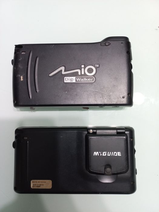 My guide 400 nav si Mio digi walker