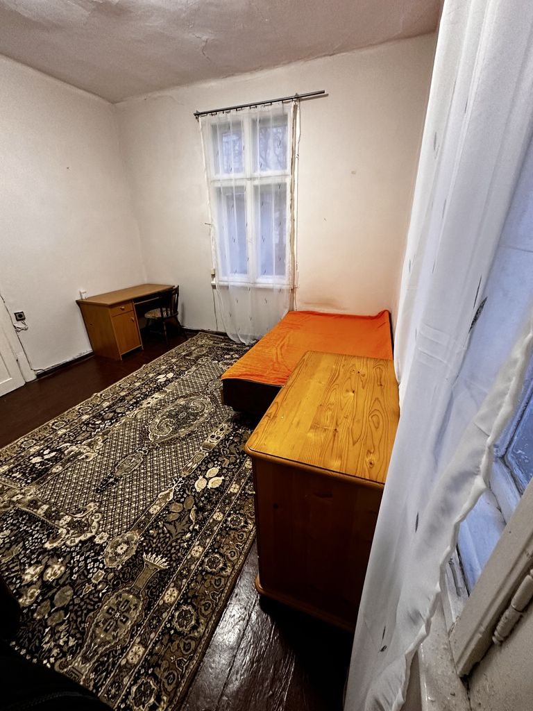 Дава се под наем Етаж от къща в София, Център - 80 кв.м за 382.5 € - Снимка #10