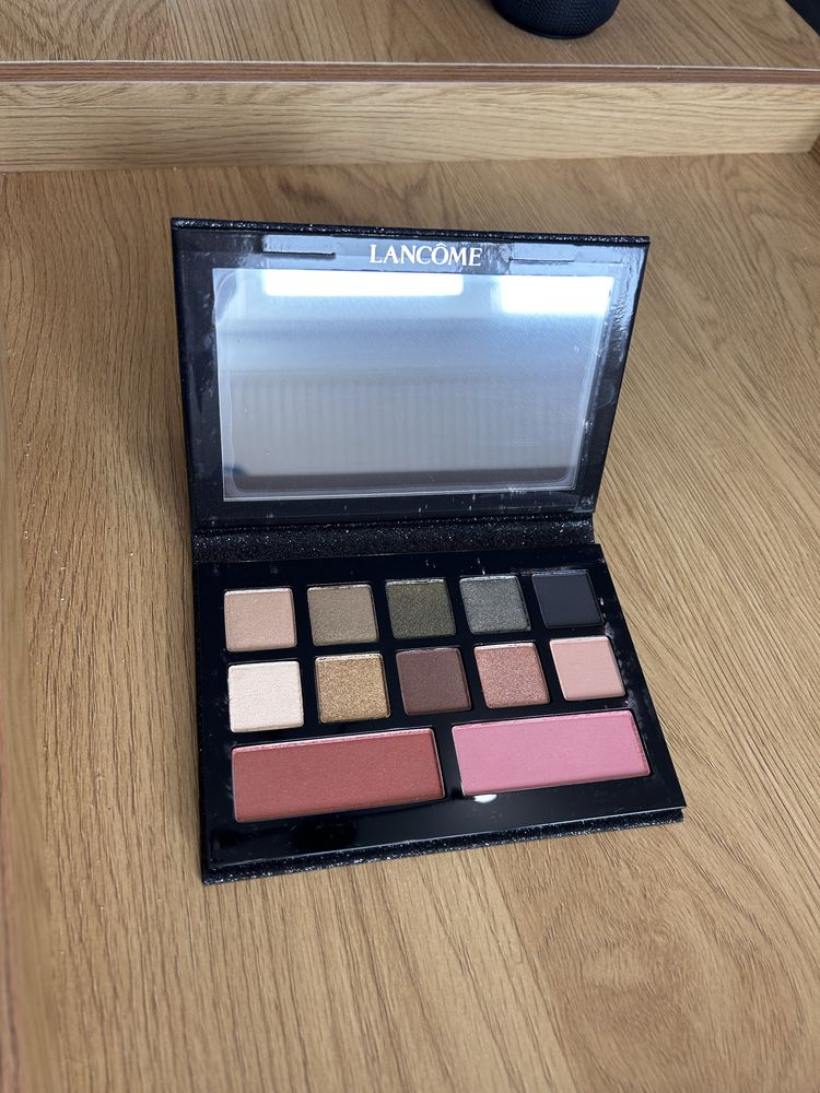 Vand Lancome Glow paleta de ochi si blush