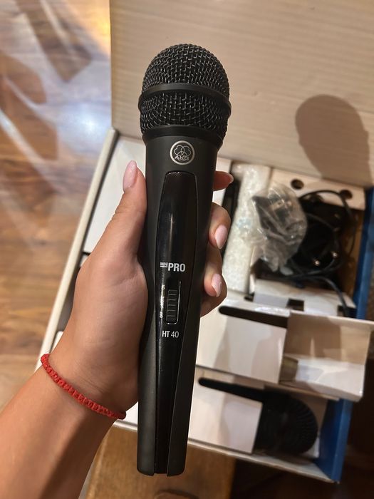 AKG комплект от 2 микрофона