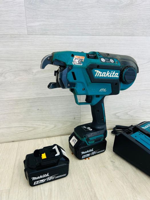 Makita DTR 180 ZK masina de legat fier beton