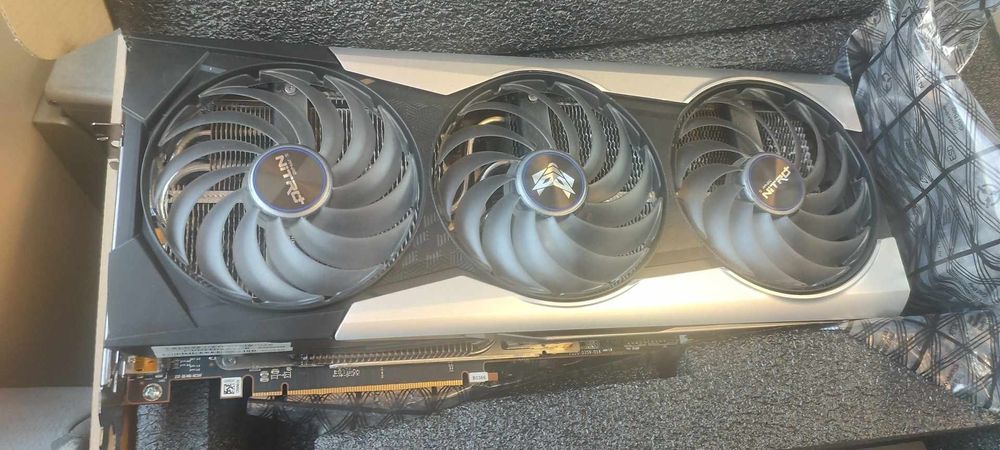 Sapphire AMD RX 6900XT Nitro+