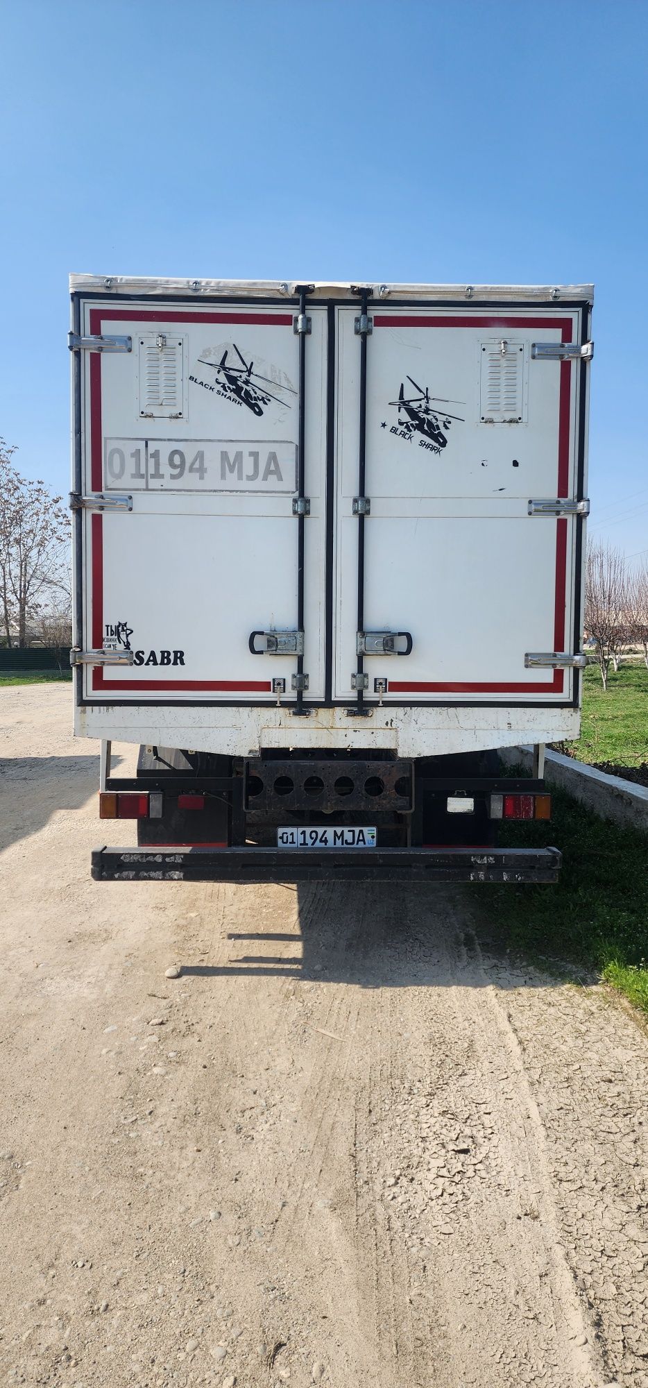Isuzu 10 yili 2021
