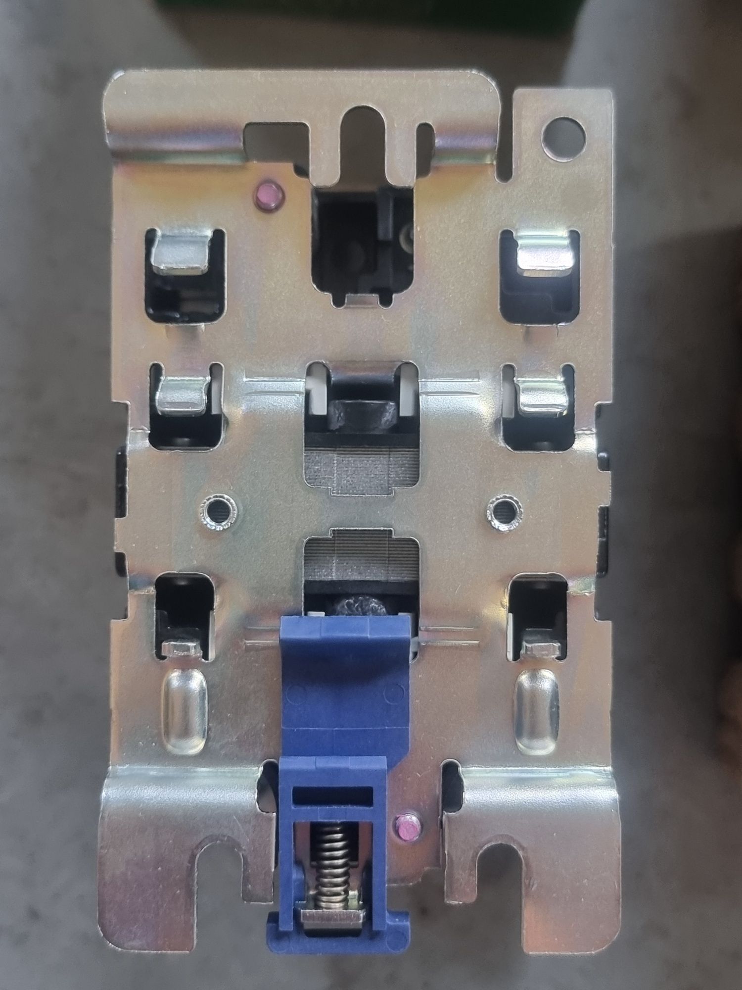 Contactor Schneider profesional