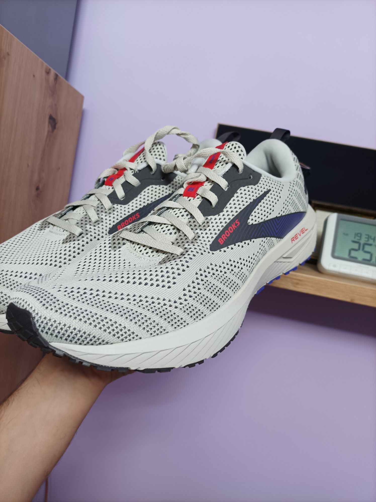 Adidași brooks revel 6 nr45,5