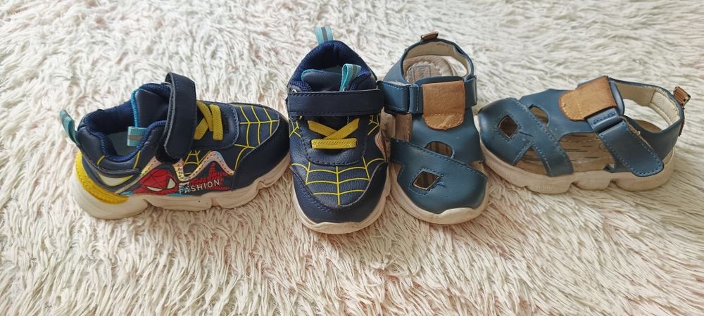 Кросовки и сандалитдля мальчика