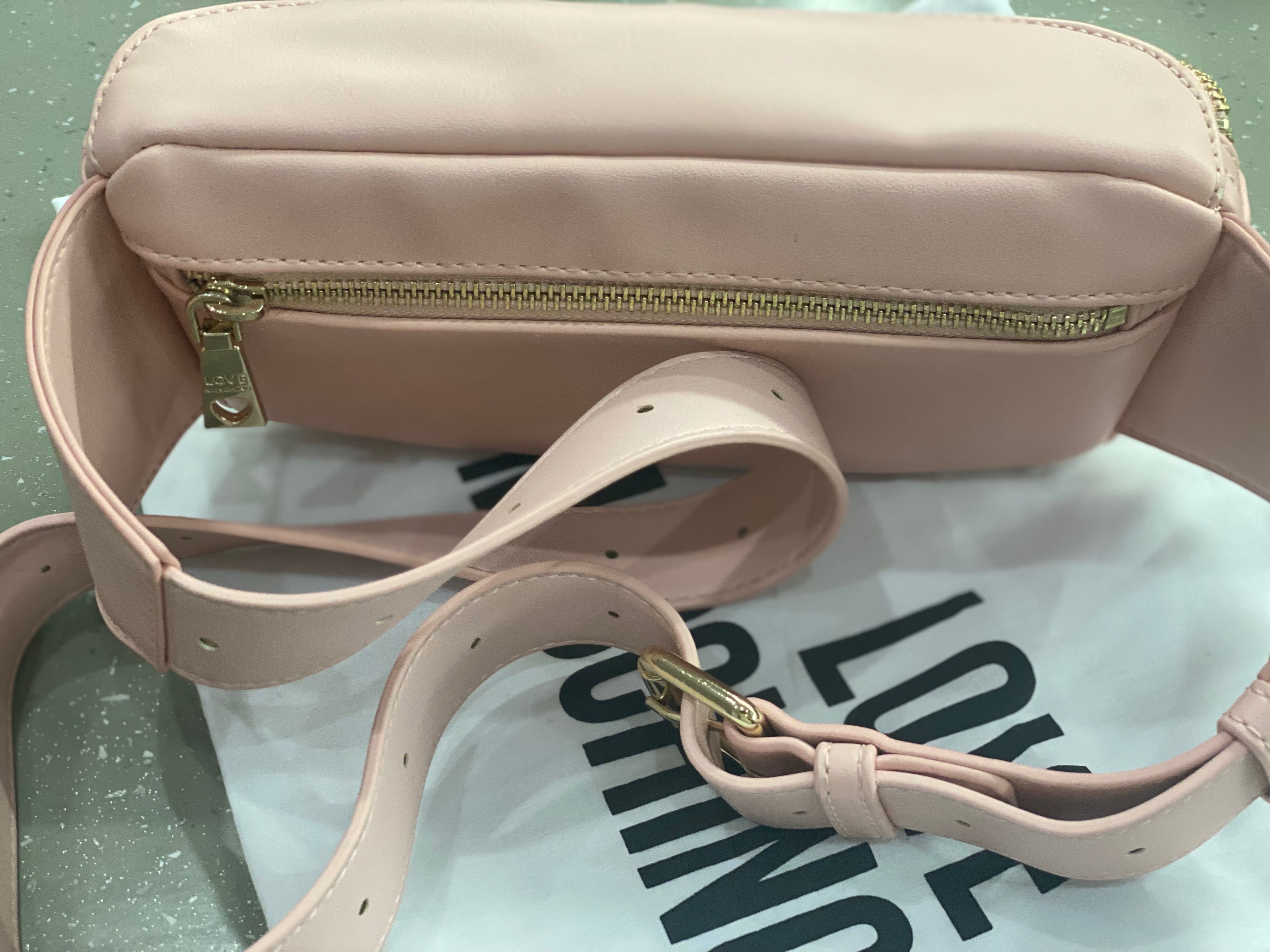 Дамска чанта Love Moschino !Нова цена !