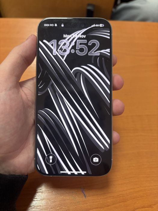 Iphone 15 Pro - Stare buna