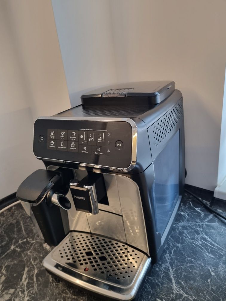 Espressor automat PHILIPS 3200 LatteGo EP3246/70, 1.8l, 15 bar, negru